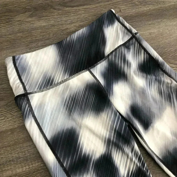 Athleta Full Length Chaturanga Leggings Yoga Pants Gym in Alpine Gray XS - Picture 3 of 13